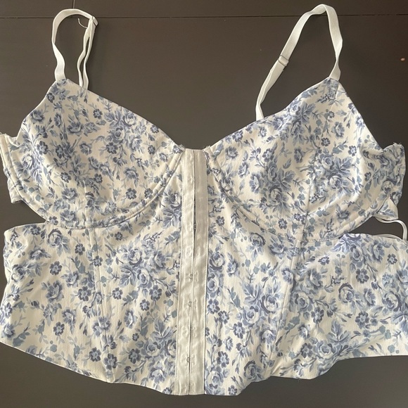 Women’s Garage Top - Picture 1 of 2